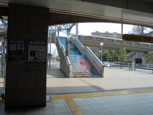 駅から見る階段